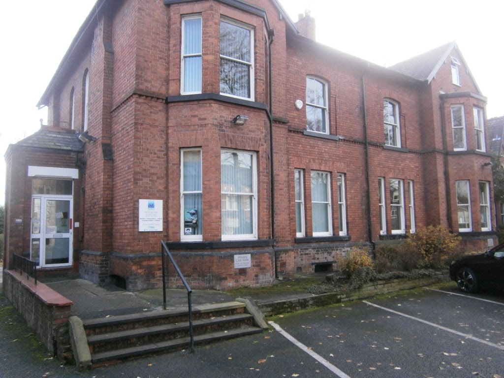 Woodcroft Vets Heaton Moor - Stockport , United Kingdom