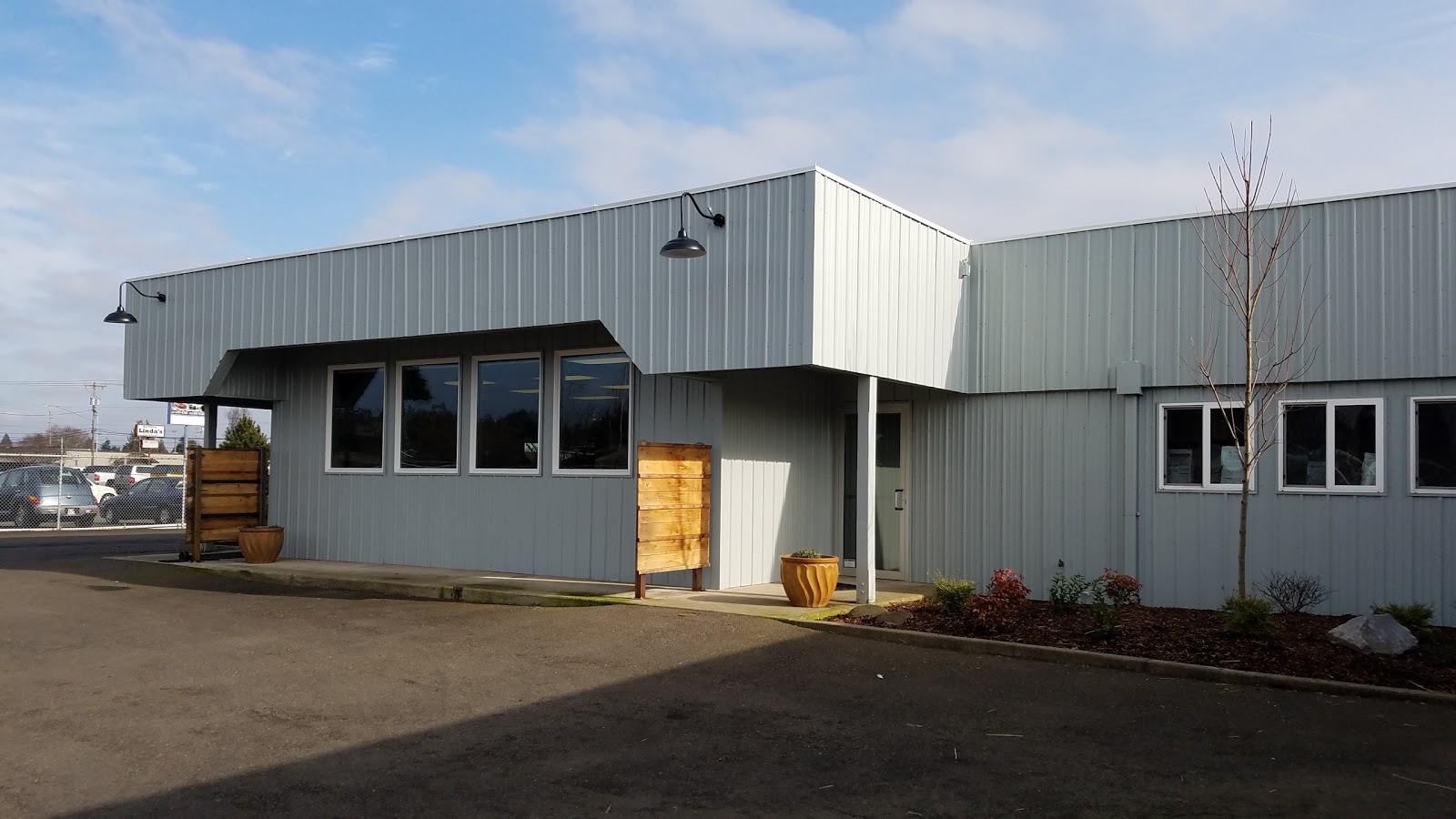 Woodburn Veterinary Clinic - Woodburn , United States