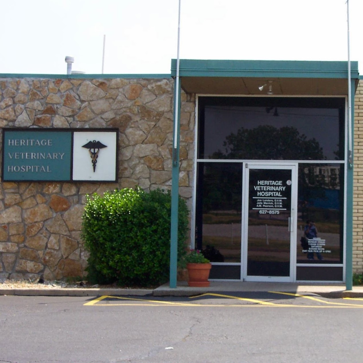 Heritage Veterinary Hospital - Tulsa , United States