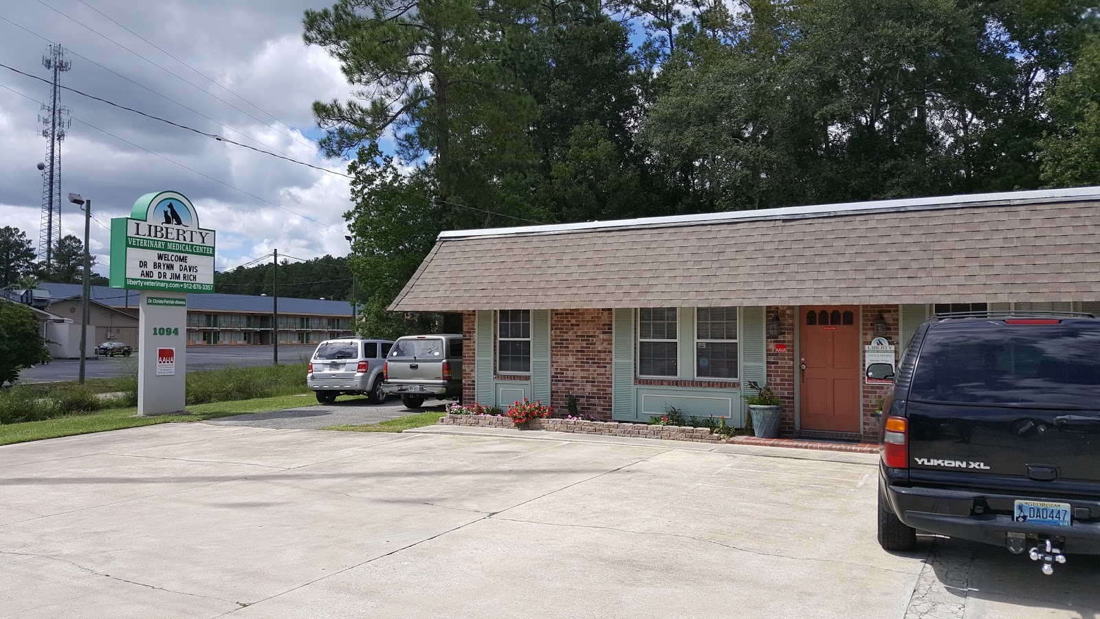 Liberty Veterinary Medical Center - Hinesville , United States