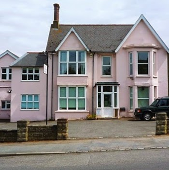 Fairfield House Uckfield Vets - Uckfield , United Kingdom