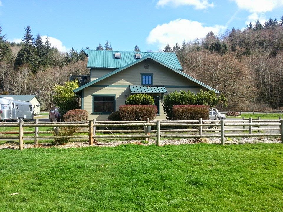 Balanced Pet Nw - Poulsbo , United States