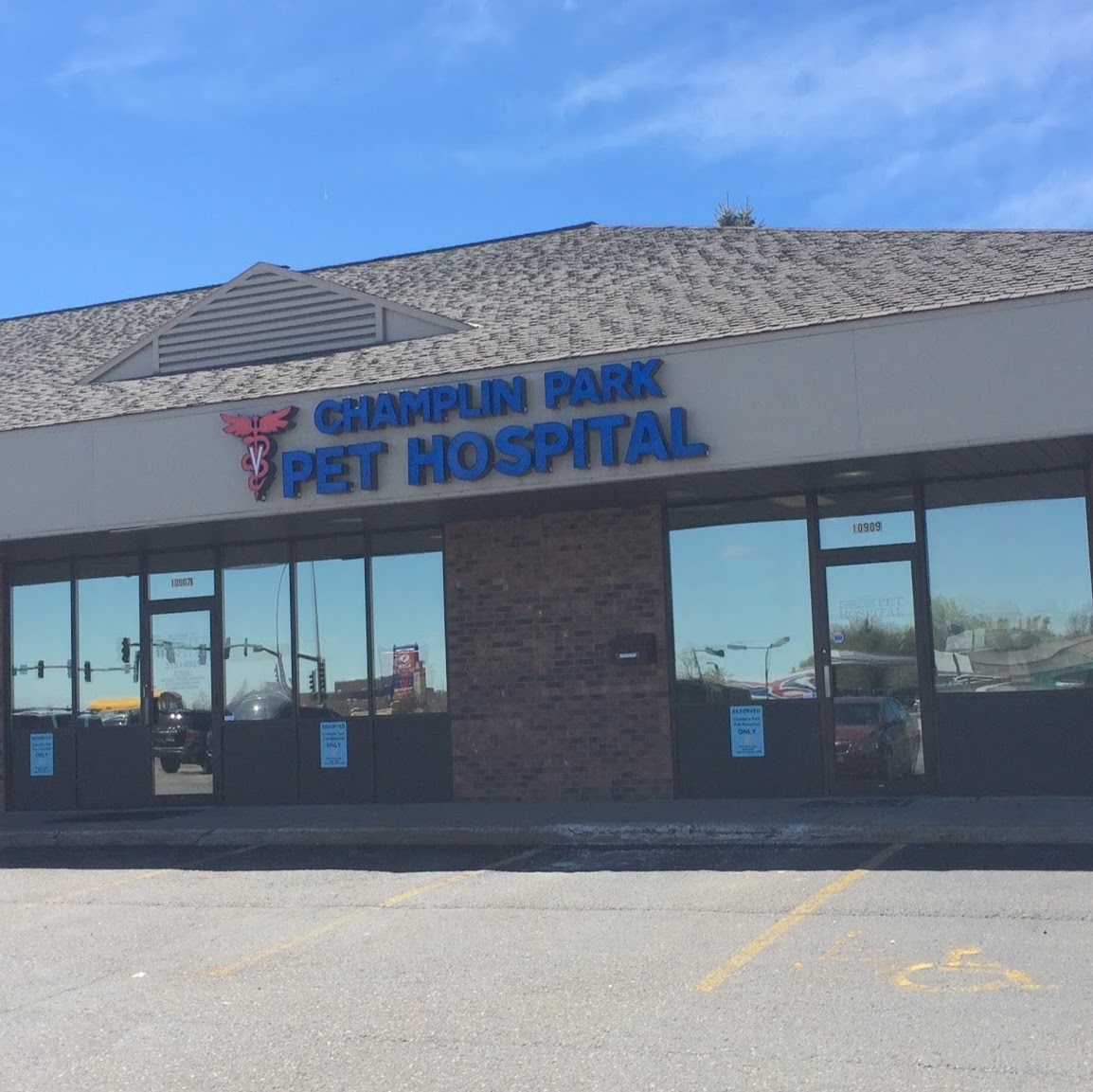 Champlin Park Pet Hospital - Champlin , United States