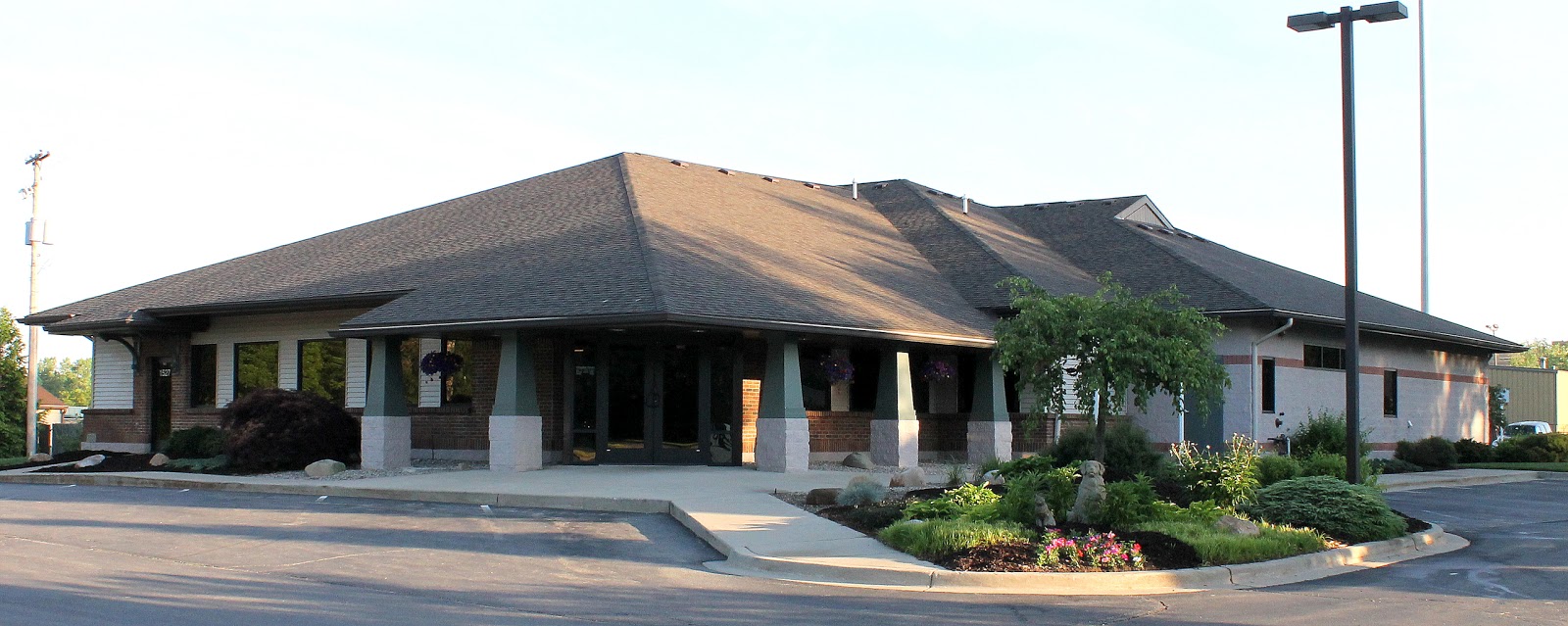 Vca Northeast Animal Hospital - Grand Rapids , United States