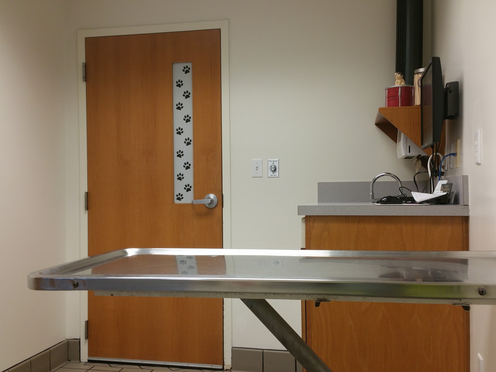The Oaks Veterinary Clinic - Smithfield , United States