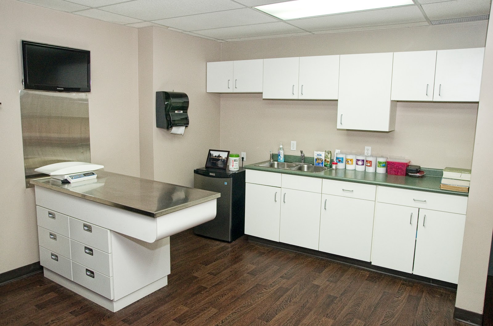 Grand Valley Animal Clinic - Brandon , Canada